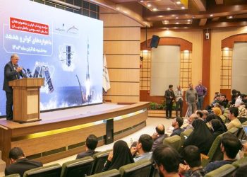 اولین دستور رئیس‌جمهور برای تامین منابع حوزه فضایی/حضور ۲۰ شرکت بخش خصوصی در ساخت ماهواره