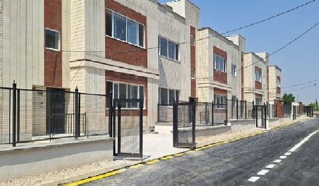 مهار تورم و کاهش کسری بودجه با واگذاری زمین به مردم