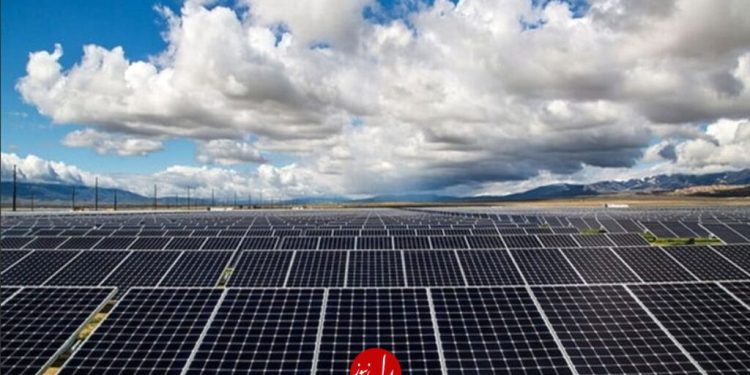 یکه تازی فولاد مبارکه در تولید برق از باد و خورشید