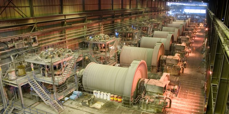 مدرس خیابانی مدرس خیابانی بر تحقق شعار سال تاکید کرد؛ مقابله با قطع برق با  نیروگاه‌های اختصاصی